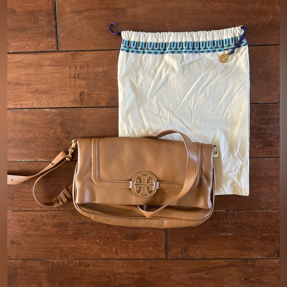 Tory Burch Amanda fold-over crossbody purse with dust bag
